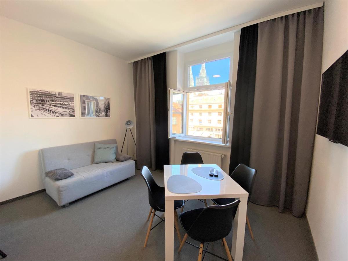 Apartments Dolac Zagreb Bagian luar foto
